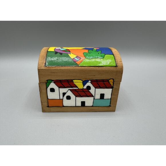Nahanche Folk Art Wood Box Hand Painted El Salvador Toucan Bird Village VTG - Picture 1 of 9